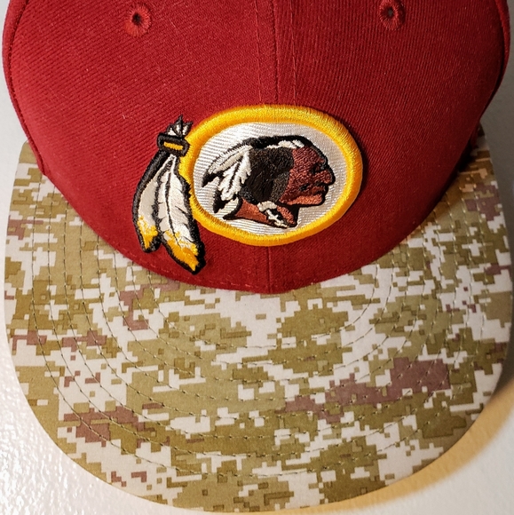 salute to service redskins hat